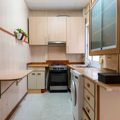 Aufnahme einer Küche vor dem virtuellen Homestaging